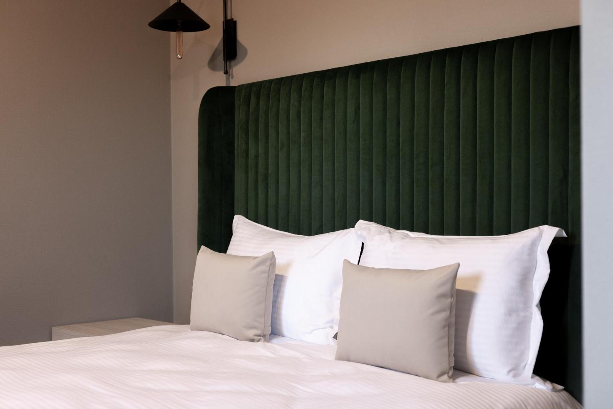 R.Hotel Chernivtsi Εξωτερικό φωτογραφία
