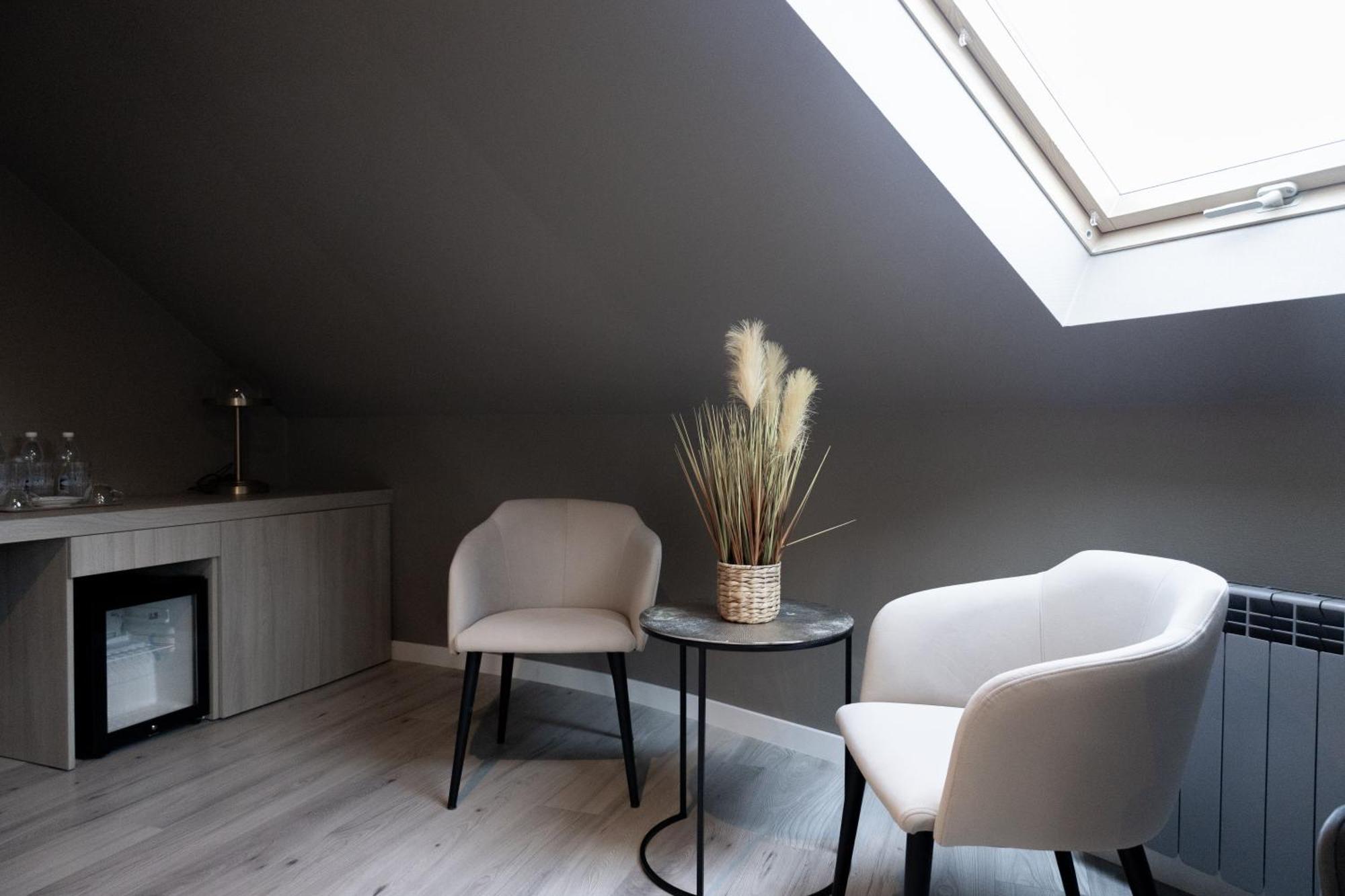 R.Hotel Chernivtsi Εξωτερικό φωτογραφία
