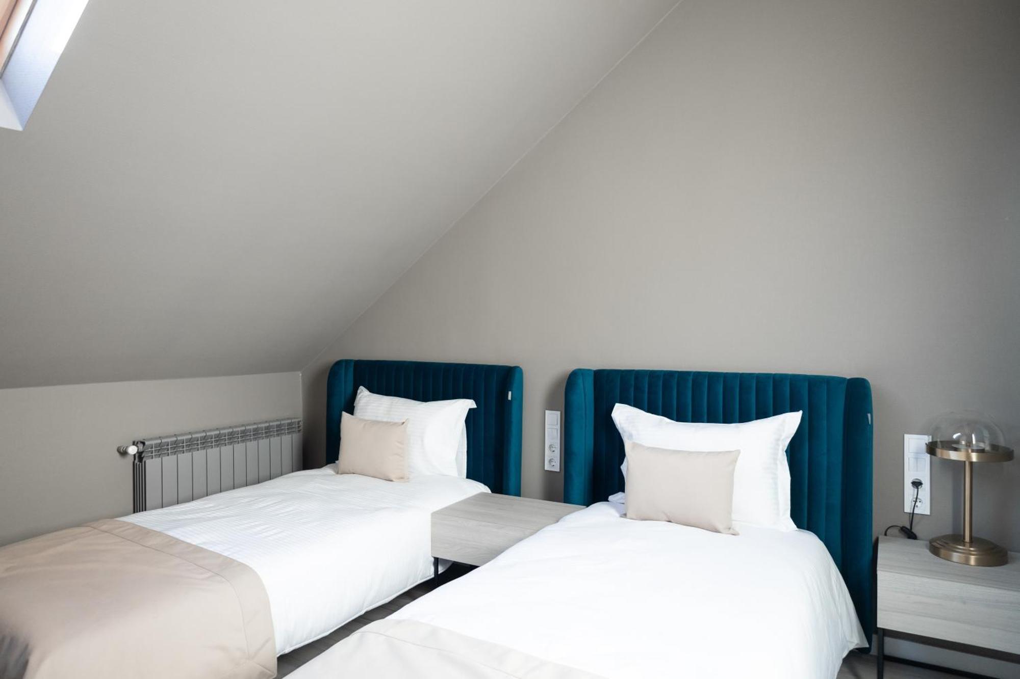 R.Hotel Chernivtsi Εξωτερικό φωτογραφία