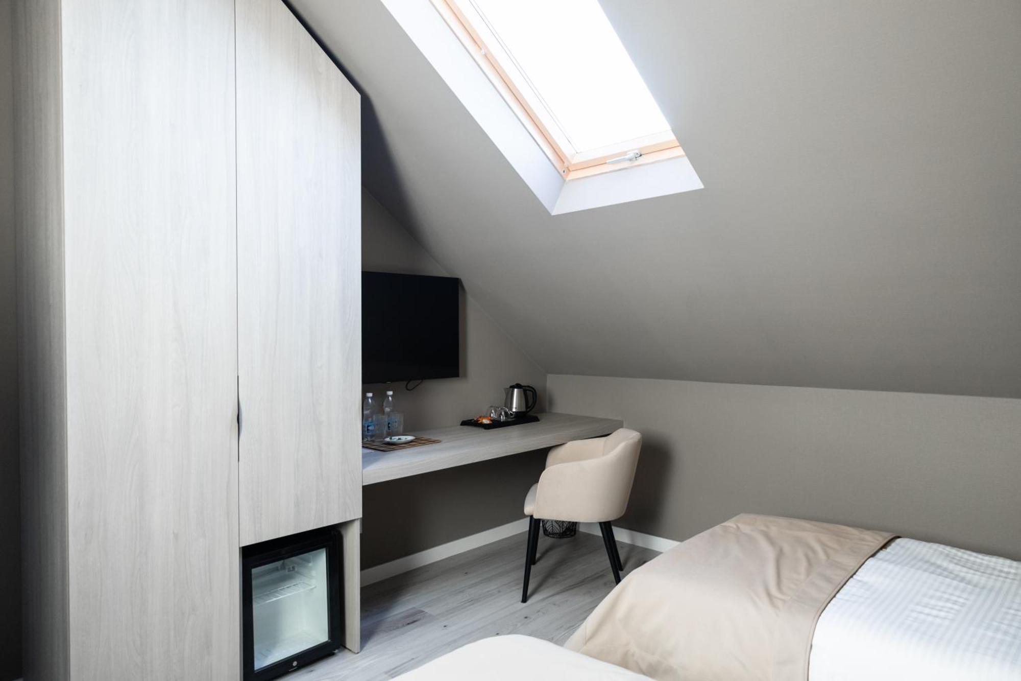 R.Hotel Chernivtsi Εξωτερικό φωτογραφία