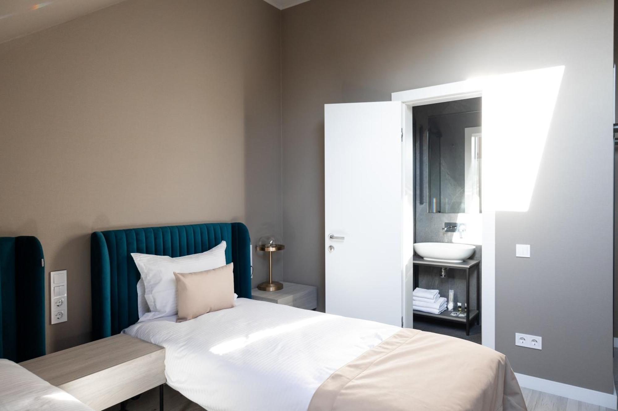 R.Hotel Chernivtsi Εξωτερικό φωτογραφία